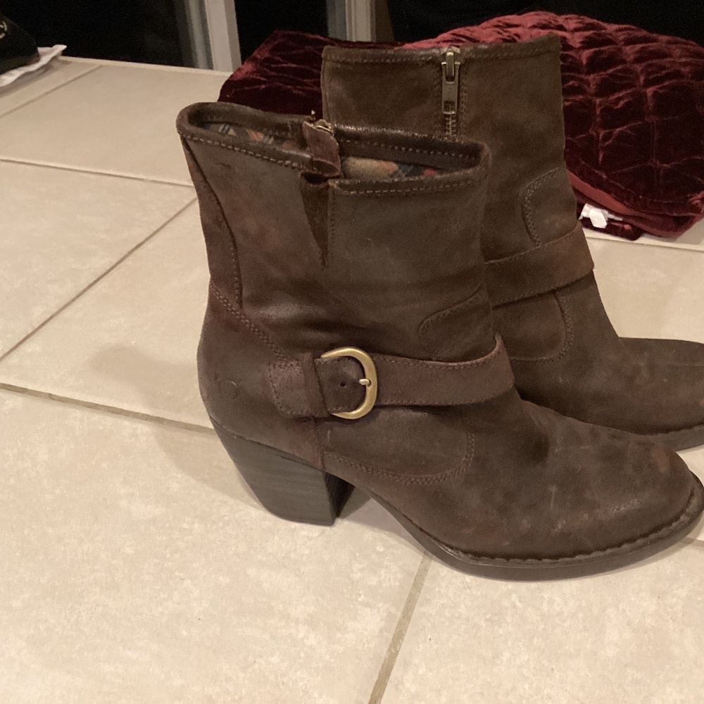 Leather boots